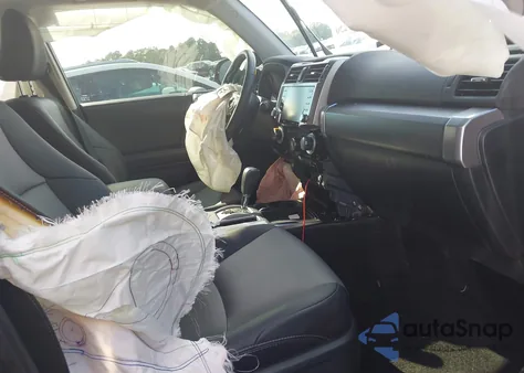 2023 Toyota 4Runner Sr5 Premium z USA, uszkodzony, nr VIN JTEFU5JRXP5302574